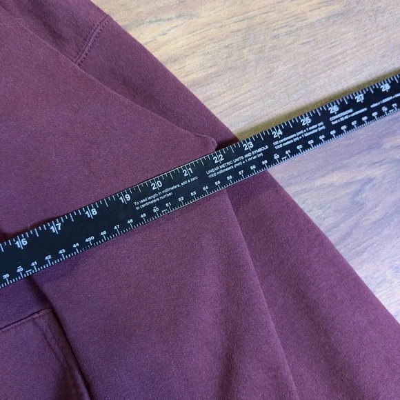 Champion UMD Bulldog Hockey Hoodie Mens Large Maroon Pullover Sweatshirt L - Picture 4 of 5